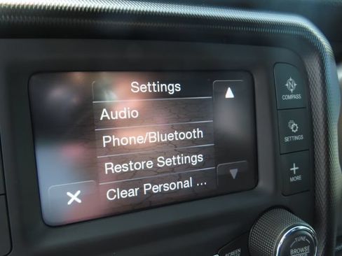 Used 2021 Jeep Gladiator Sport AWD/4WD image 32