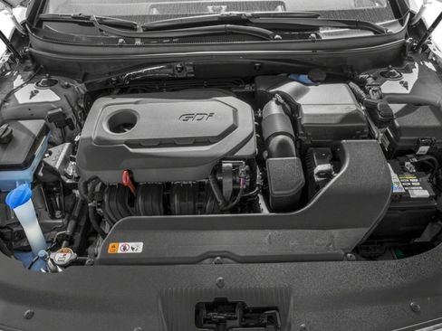 Used 2016 Hyundai Sonata Sport w/ Option Group 02 image 16