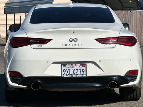 Used 2018 INFINITI Q60 3.0t Luxe w/ Sensory Package 3.0T Luxe AWD/4WD image 5