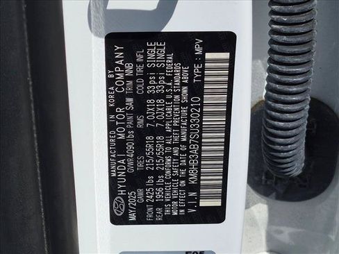 Used 2025 Hyundai Kona SEL FWD image 25