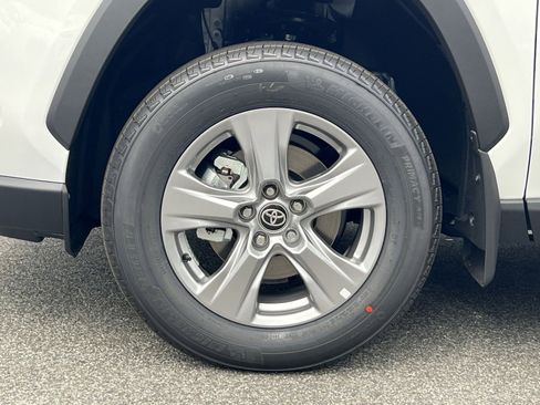 New 2025 Toyota RAV4 XLE image 5