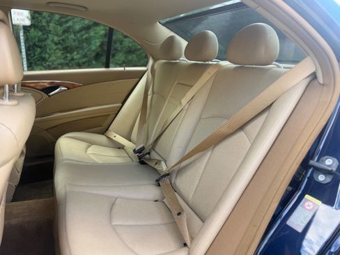 Used 2009 Mercedes-Benz E 350 4MATIC Sedan image 33