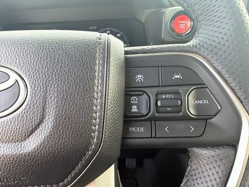 Used 2026 Toyota Tacoma TRD Off-Road AWD/4WD image 16