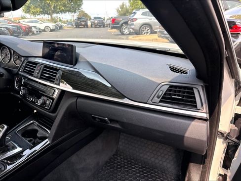 Used 2016 BMW 428i Convertible RWD image 26
