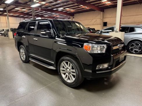 Used 2012 Toyota 4Runner Limited AWD/4WD image 6
