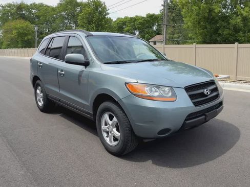 Used 2008 Hyundai Santa Fe GLS FWD image 2