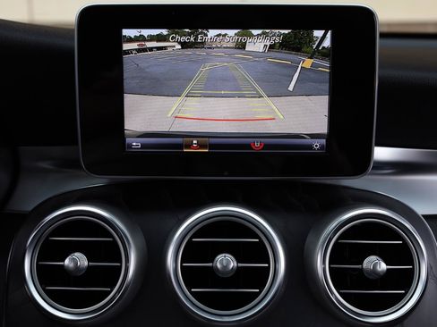 Used 2017 Mercedes-Benz GLC 300 image 40