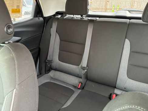 Used 2025 Chevrolet TrailBlazer LT FWD image 32