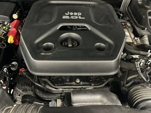 Used 2021 Jeep Wrangler Unlimited Sport AWD/4WD image 27