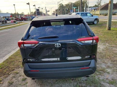 Used 2024 Toyota RAV4 XLE image 9