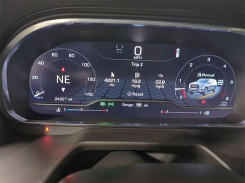 Certified 2024 GMC Yukon SLT w/ SLT Luxury Package image 11