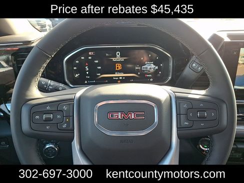 New 2026 GMC Sierra 1500 Elevation image 17