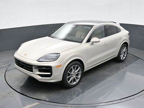 New 2026 Porsche Cayenne Coupe image 26