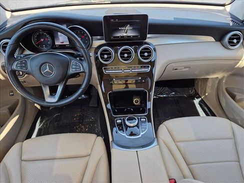 Used 2019 Mercedes-Benz GLC 300 image 17