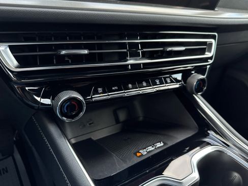 New 2026 Chevrolet Traverse LT image 25