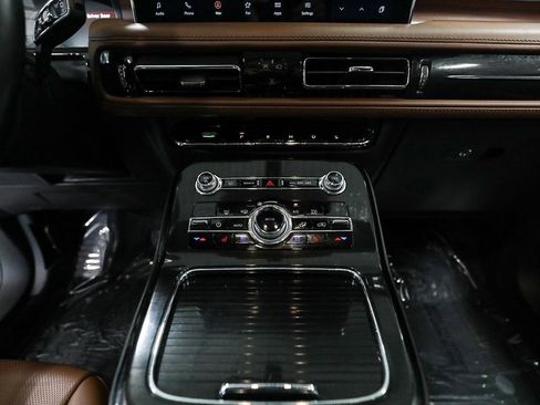 Used 2023 Lincoln Nautilus Reserve w/ Equipment Group 201A AWD/4WD image 20