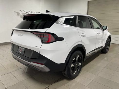 Used 2026 Kia Sportage LX AWD/4WD image 6