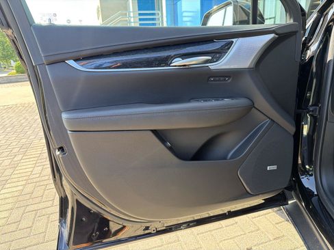Used 2023 Cadillac XT5 Premium Luxury AWD/4WD image 13