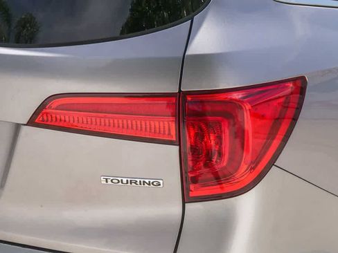 Used 2018 Honda Pilot Touring image 10