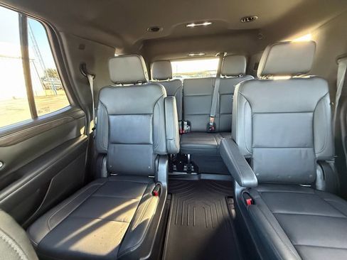 Used 2021 Chevrolet Tahoe Z71 image 12