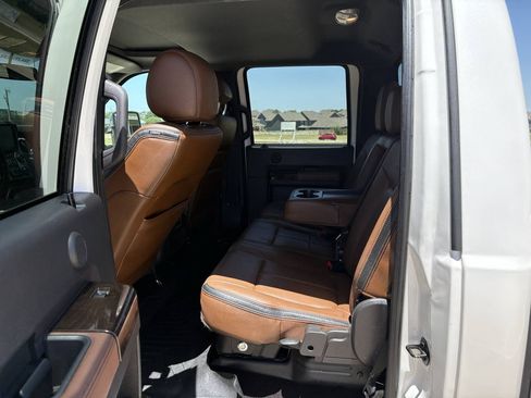 Used 2016 Ford F250 Platinum w/ FX4 Off-Road Package AWD/4WD image 14
