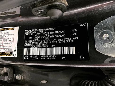 Used 2023 Toyota 4Runner Limited AWD/4WD image 40