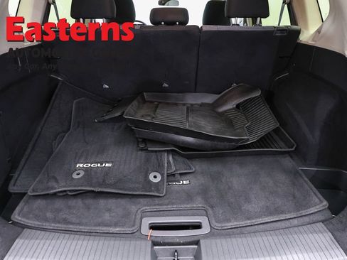 Used 2023 Nissan Rogue SV AWD/4WD image 9