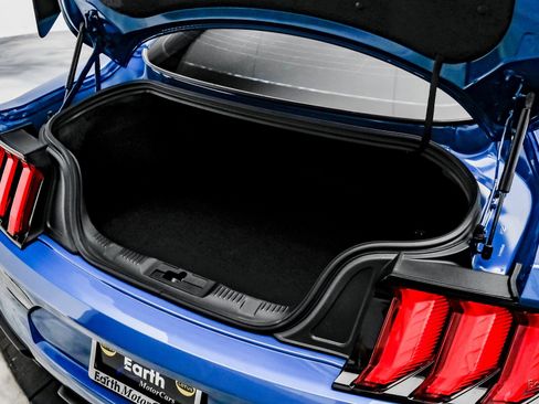 Used 2021 Ford Mustang Shelby GT500 w/ Carbon Fiber Track Pack image 94