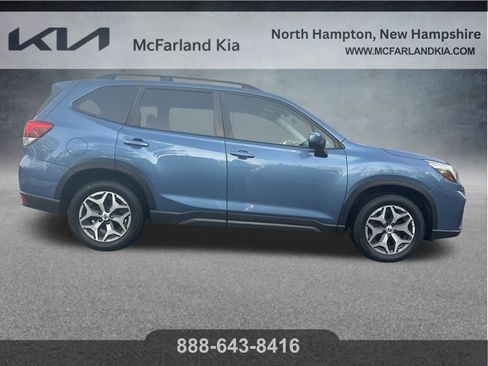 Used 2020 Subaru Forester Premium image 8