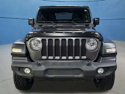 Used 2020 Jeep Wrangler Sport image 4