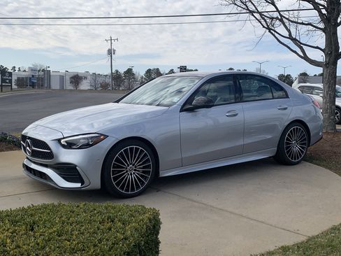 Used 2024 Mercedes-Benz C 300 Sedan image 5