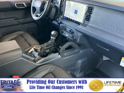 New 2026 Ford Bronco Badlands w/ Sasquatch Package AWD/4WD image 16