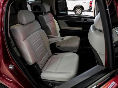 Used 2024 Hyundai Santa Fe Calligraphy AWD/4WD image 27