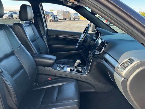 Used 2021 Jeep Grand Cherokee Limited image 19