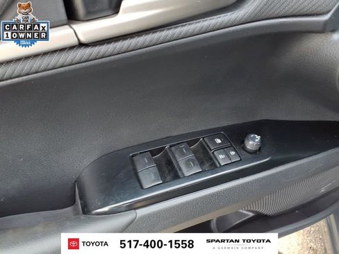 Used 2025 Toyota Camry SE FWD image 15