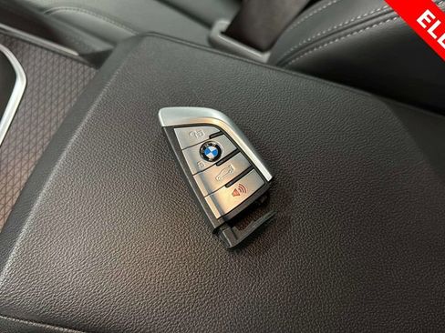 Used 2025 BMW i4 xDrive40i w/ M Sport Package AWD/4WD image 38