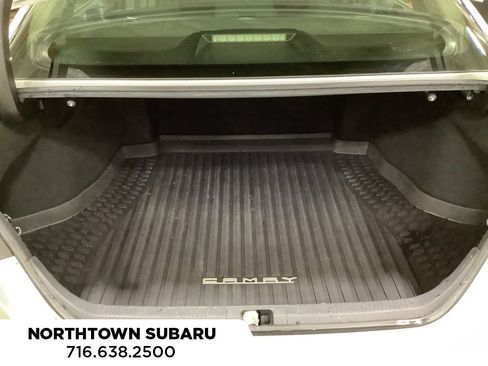 Used 2018 Toyota Camry LE image 15