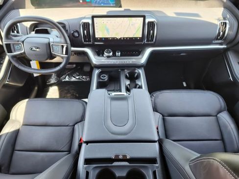 New 2026 Ford Expedition Platinum w/ Stealth Performance Package AWD/4WD image 12