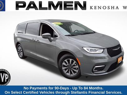 Certified 2022 Chrysler Pacifica Touring-L