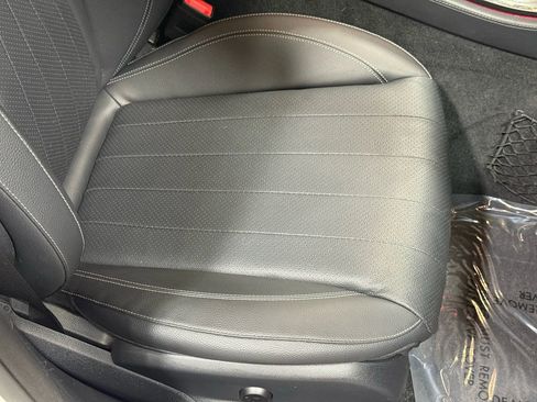 Used 2019 Mercedes-Benz E 300 4MATIC w/ Premium 1 Package image 63