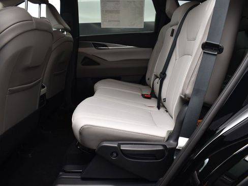 Certified 2026 INFINITI QX60 Pure w/ Cargo Package image 14