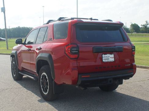 Used 2025 Toyota 4Runner TRD Off-Road Premium AWD/4WD image 16