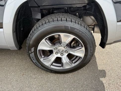 Used 2021 RAM 1500 Laramie AWD/4WD image 17