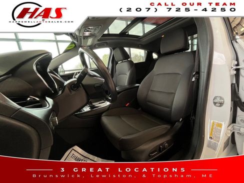 Used 2017 Chevrolet Malibu LT FWD image 10
