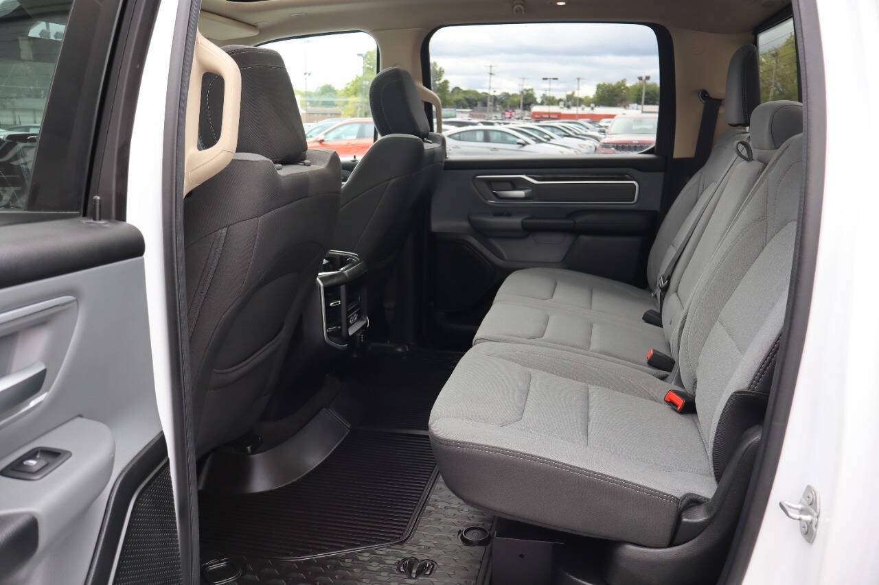 Used 2020 RAM 1500 Big Horn AWD/4WD image 5