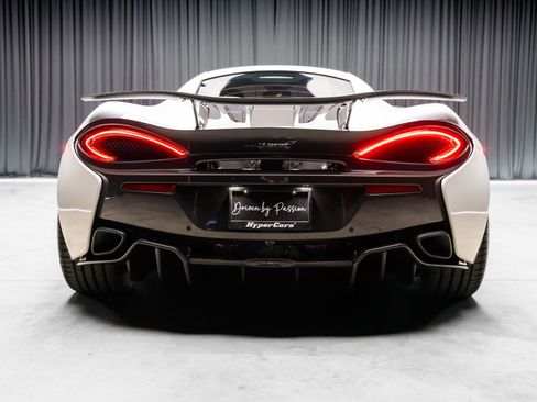 Used 2016 McLaren 570S Coupe RWD image 40