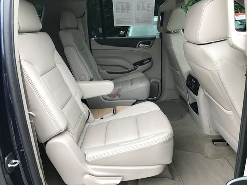 Used 2018 GMC Yukon XL Denali w/ Denali Ultimate Package AWD/4WD image 36