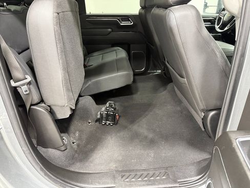 Used 2025 Chevrolet Silverado 2500 LTZ w/ LTZ Convenience Package image 36