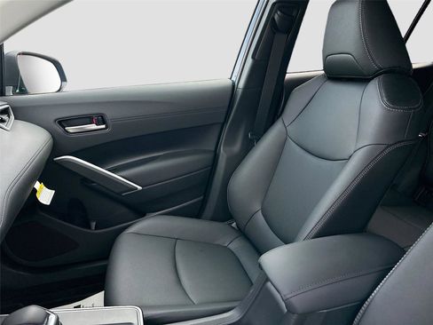 New 2026 Toyota Corolla Cross XLE image 30