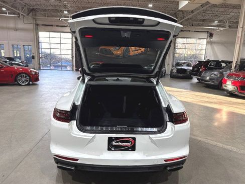 Used 2017 Porsche Panamera image 15